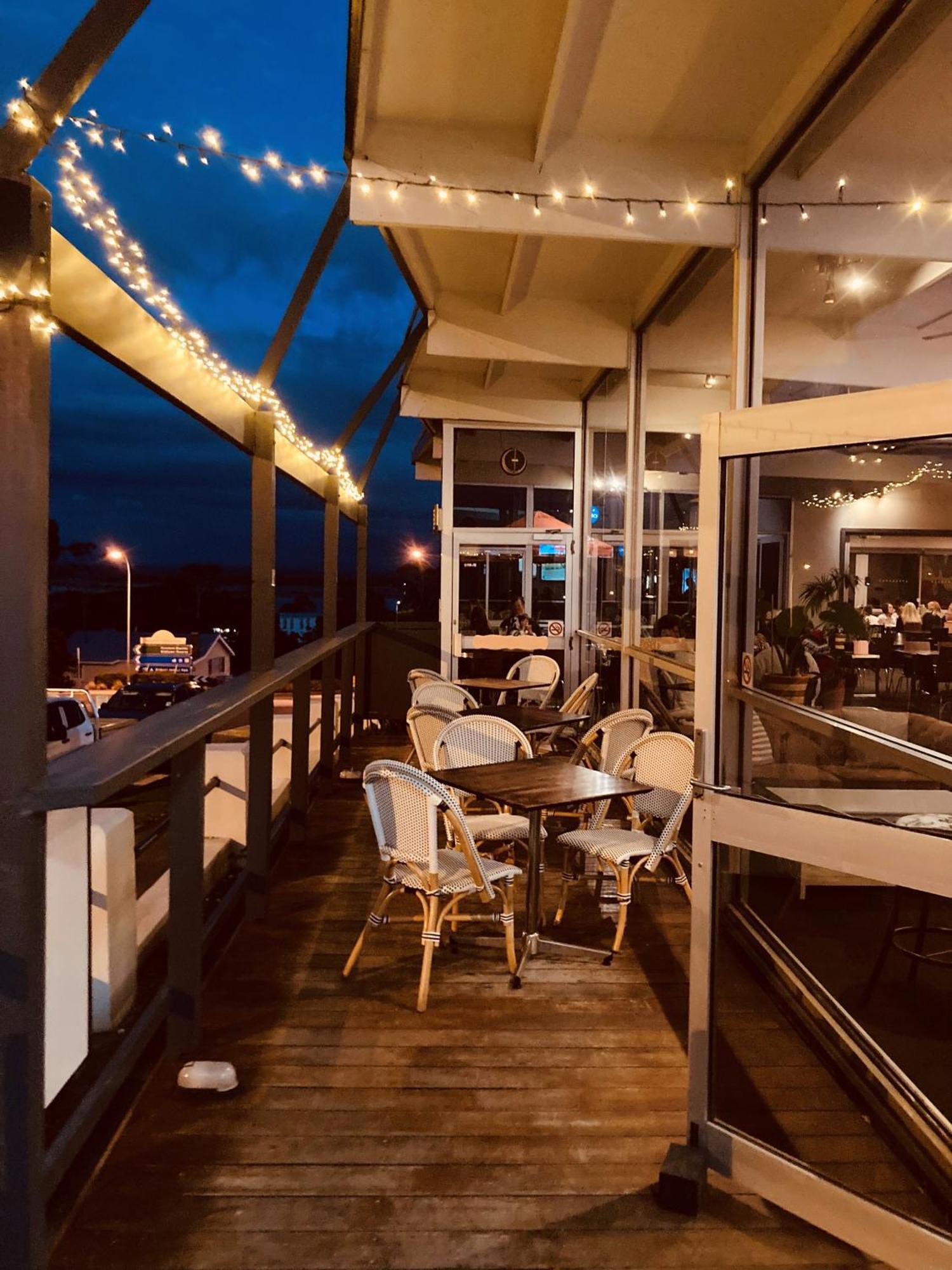 Bridport Bay Inn Zewnętrze zdjęcie